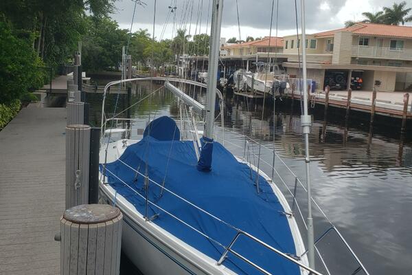 Beta Wave  32ft Catalina Yacht For Sale