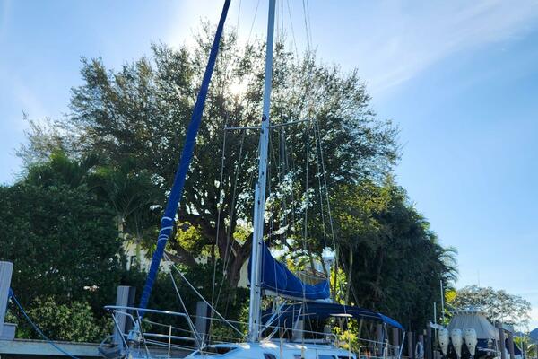 Beta Wave  32ft Catalina Yacht For Sale