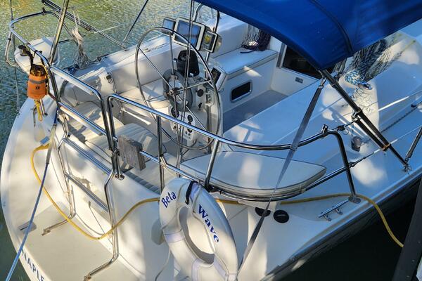 Beta Wave  32ft Catalina Yacht For Sale