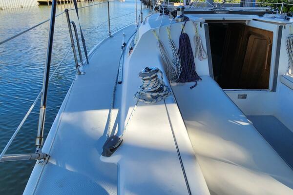 Beta Wave  32ft Catalina Yacht For Sale