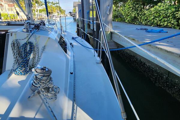 Beta Wave  32ft Catalina Yacht For Sale