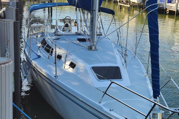 Beta Wave  32ft Catalina Yacht For Sale