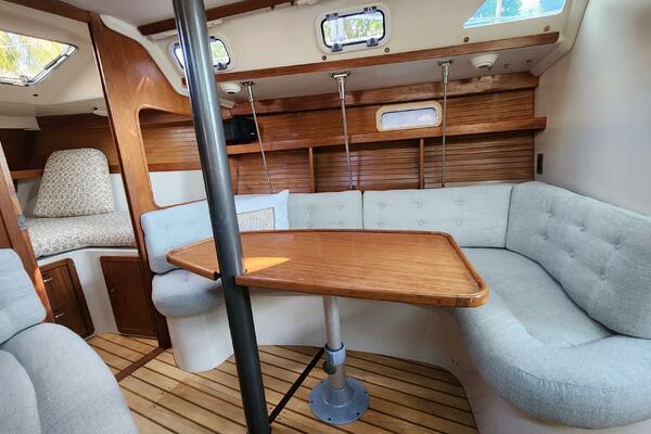 Beta Wave  32ft Catalina Yacht For Sale