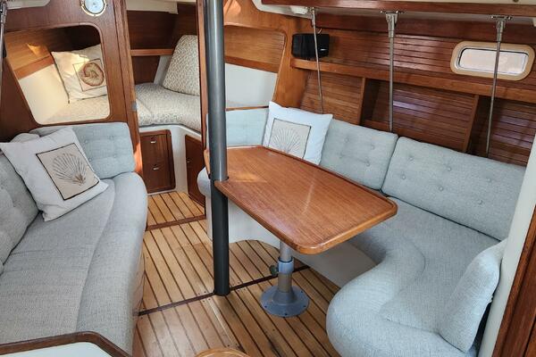 Beta Wave  32ft Catalina Yacht For Sale