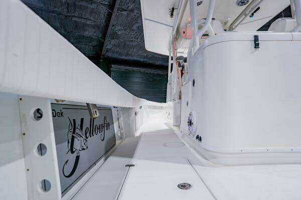 Yellowfin 39 Offshore Yacht For Sale