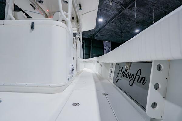 39ft Yellowfin Yacht For Sale