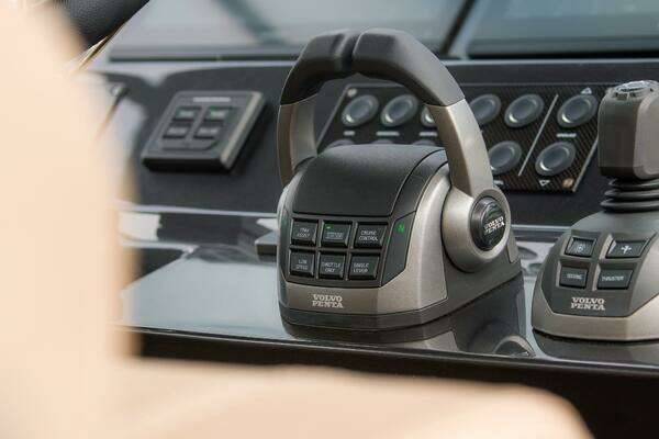 Pardo Yachts 43 Yacht For Sale