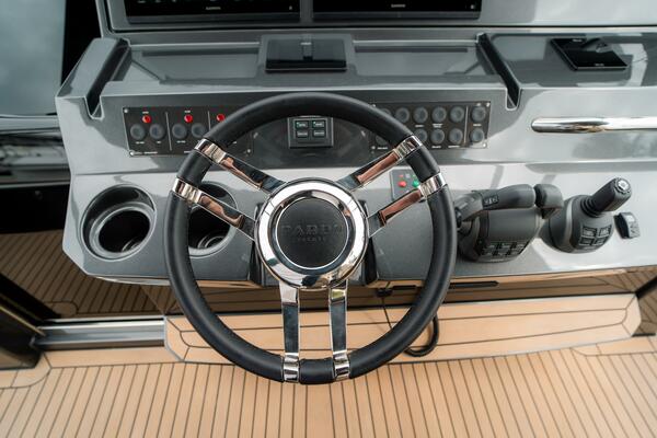 43ft Pardo Yachts Yacht For Sale