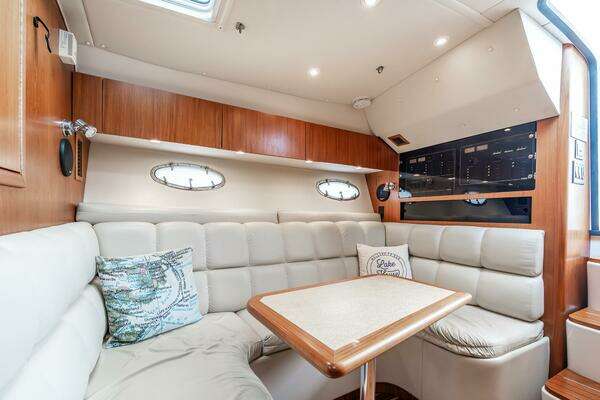 2002 Tiara Yachts 35