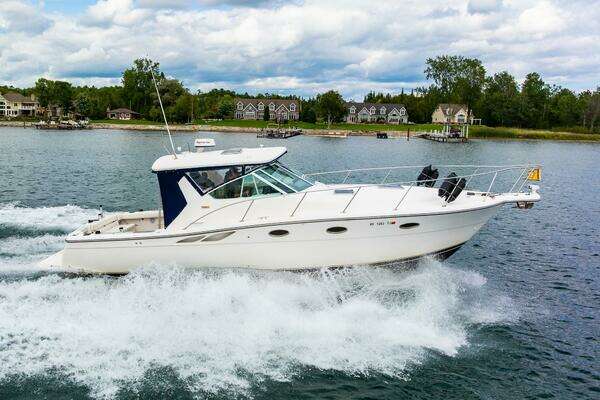 2002 Tiara Yachts 35