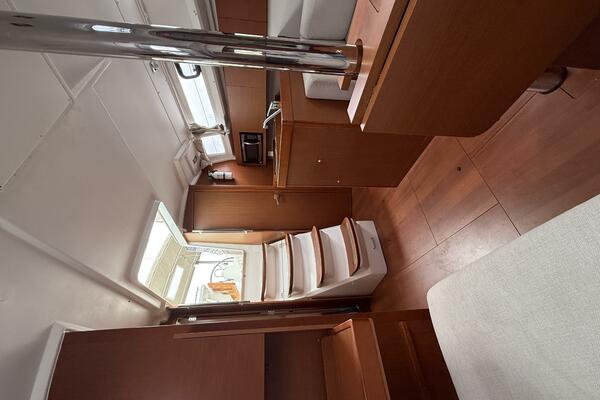 35ft Beneteau Yacht For Sale