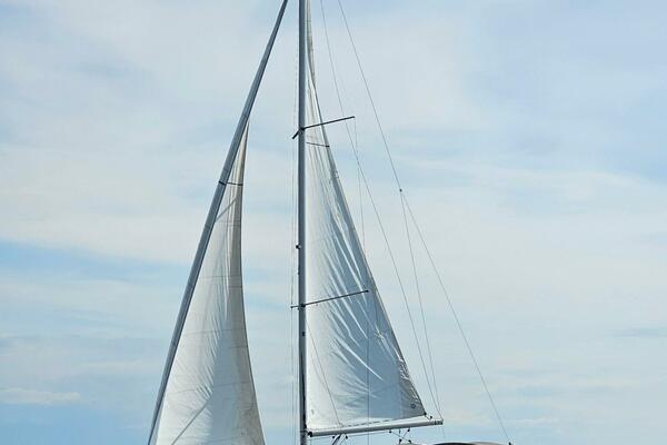 35ft Beneteau Yacht For Sale