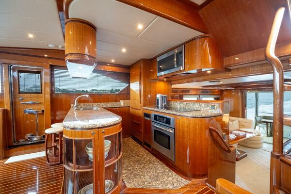 WHILE AWAY III 63ft Hampton Yacht For Sale