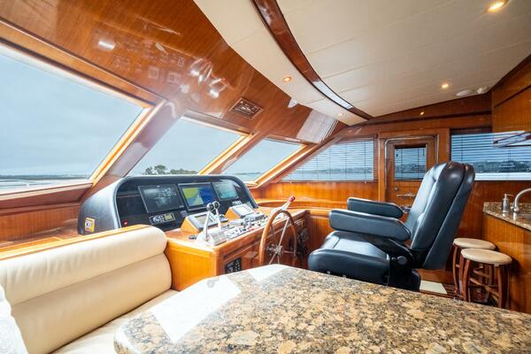 WHILE AWAY III 63ft Hampton Yacht For Sale