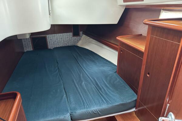 Layla 46ft Beneteau Yacht For Sale