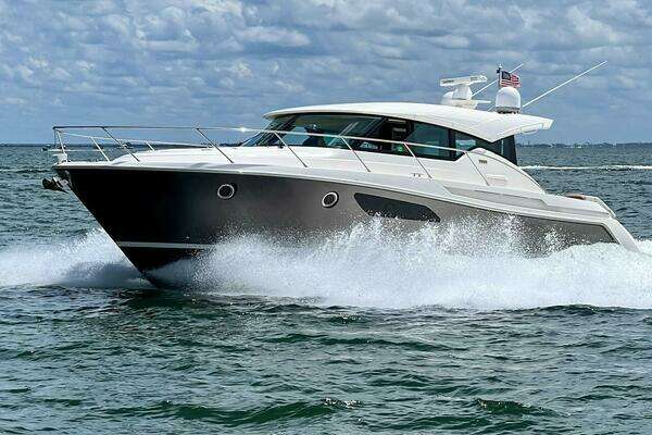 Tiara Yachts 44 Coupe Yacht For Sale