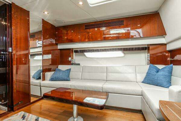 Sea Ray 47 Sundancer Yacht For Sale