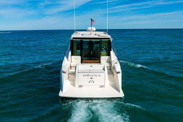 2022 Tiara Yachts 39