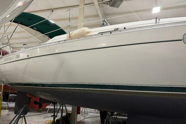 Theresa 28ft Beneteau Yacht For Sale