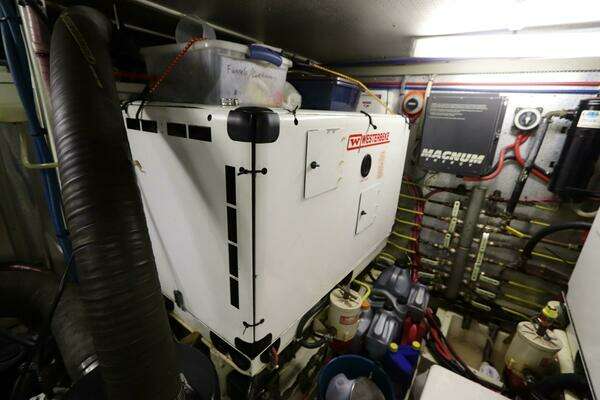 DeFever Cockpit Motor Yacht Yacht For Sale