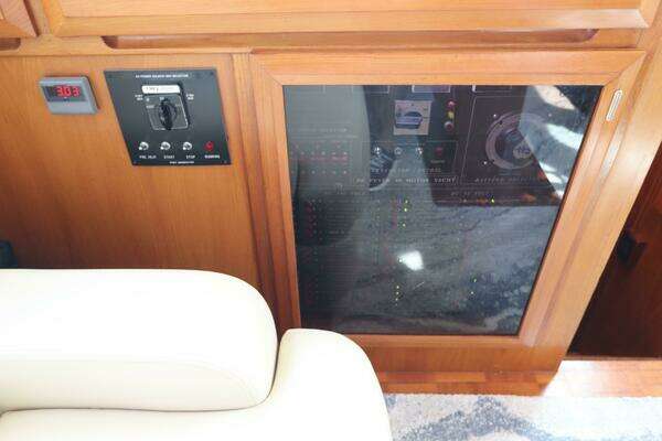 DeFever Cockpit Motor Yacht Yacht For Sale