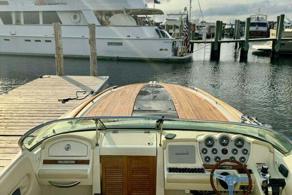 SLAINTE 32ft Chris Craft Yacht For Sale