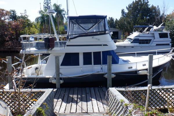 Seaglass 35ft Mainship Yacht For Sale