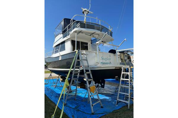 Seaglass 35ft Mainship Yacht For Sale