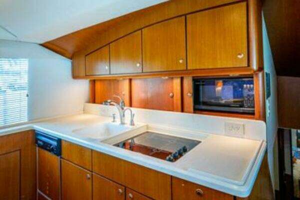 Ocean Yachts Convertible Yacht For Sale