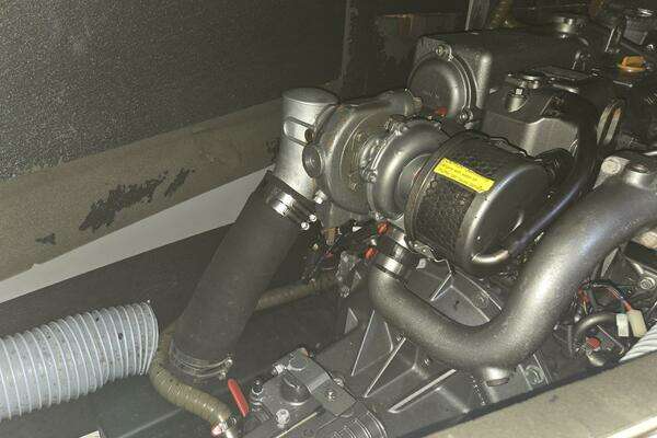 Jeanneau 509 Yacht For Sale