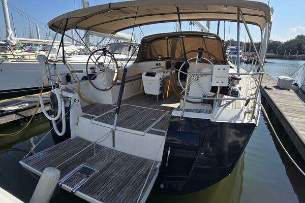 Jeanneau 509 Yacht For Sale