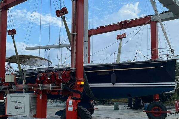 Jeanneau 509 Yacht For Sale