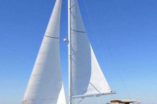 Jeanneau 509 Yacht For Sale