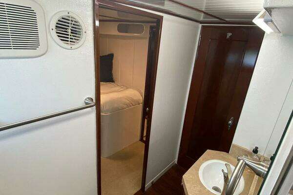 Trumpy 68 Motor Yacht Yacht For Sale