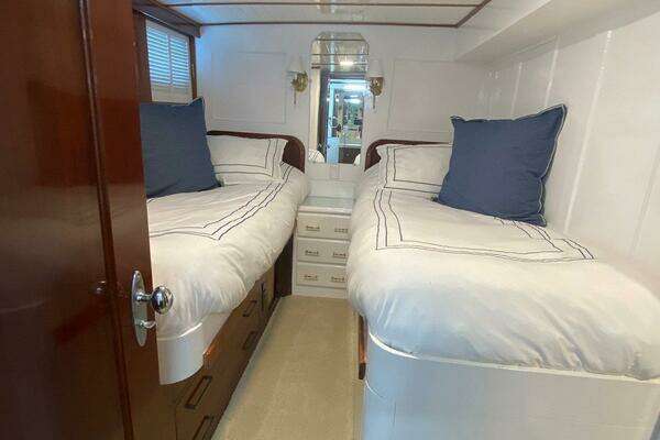Trumpy 68 Motor Yacht Yacht For Sale