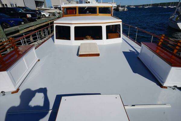 Trumpy 68 Motor Yacht Yacht For Sale