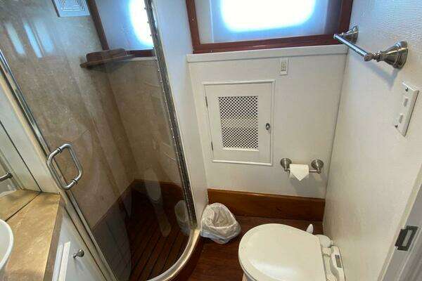 Trumpy 68 Motor Yacht Yacht For Sale