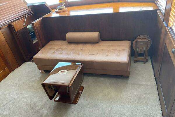 Trumpy 68 Motor Yacht Yacht For Sale