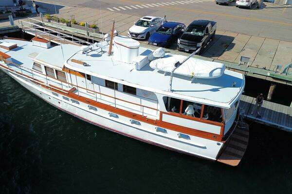 Trumpy 68 Motor Yacht Yacht For Sale