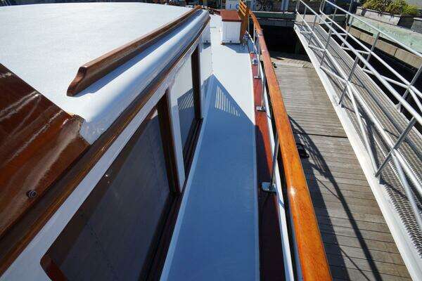 Trumpy 68 Motor Yacht Yacht For Sale