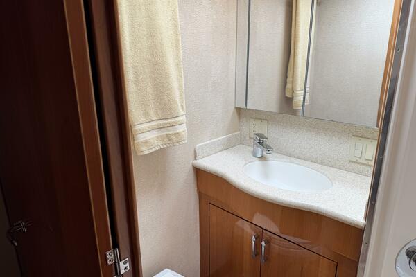 GLOMAR I 60ft Hatteras Yacht For Sale