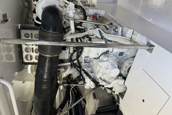 GLOMAR I 60ft Hatteras Yacht For Sale