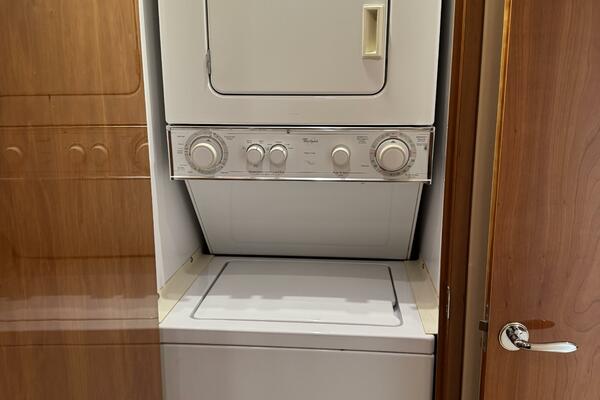 GLOMAR I 60ft Hatteras Yacht For Sale