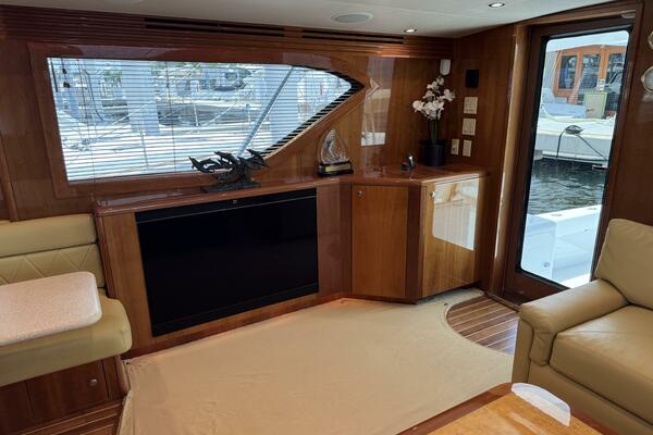 GLOMAR I 60ft Hatteras Yacht For Sale
