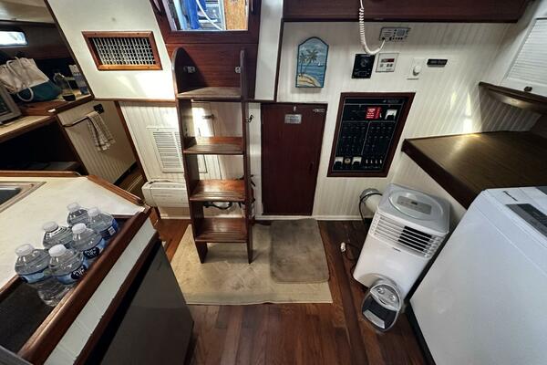 Possessor 52ft Morgan Yacht For Sale