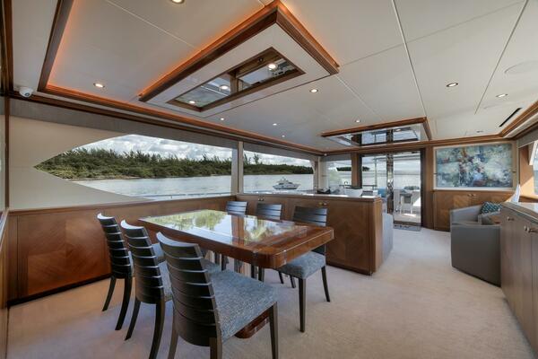 LIVE MAS 85ft Ocean Alexander Yacht For Sale