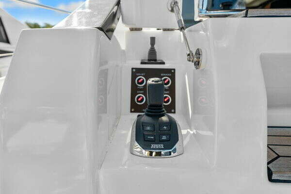 Azimut S6 Yacht For Sale