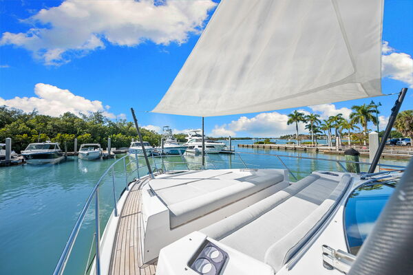 59ft Azimut Yacht For Sale