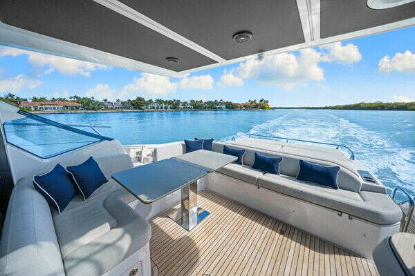 Azimut S6 Yacht For Sale