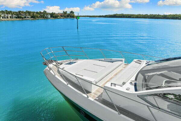 Azimut S6 Yacht For Sale